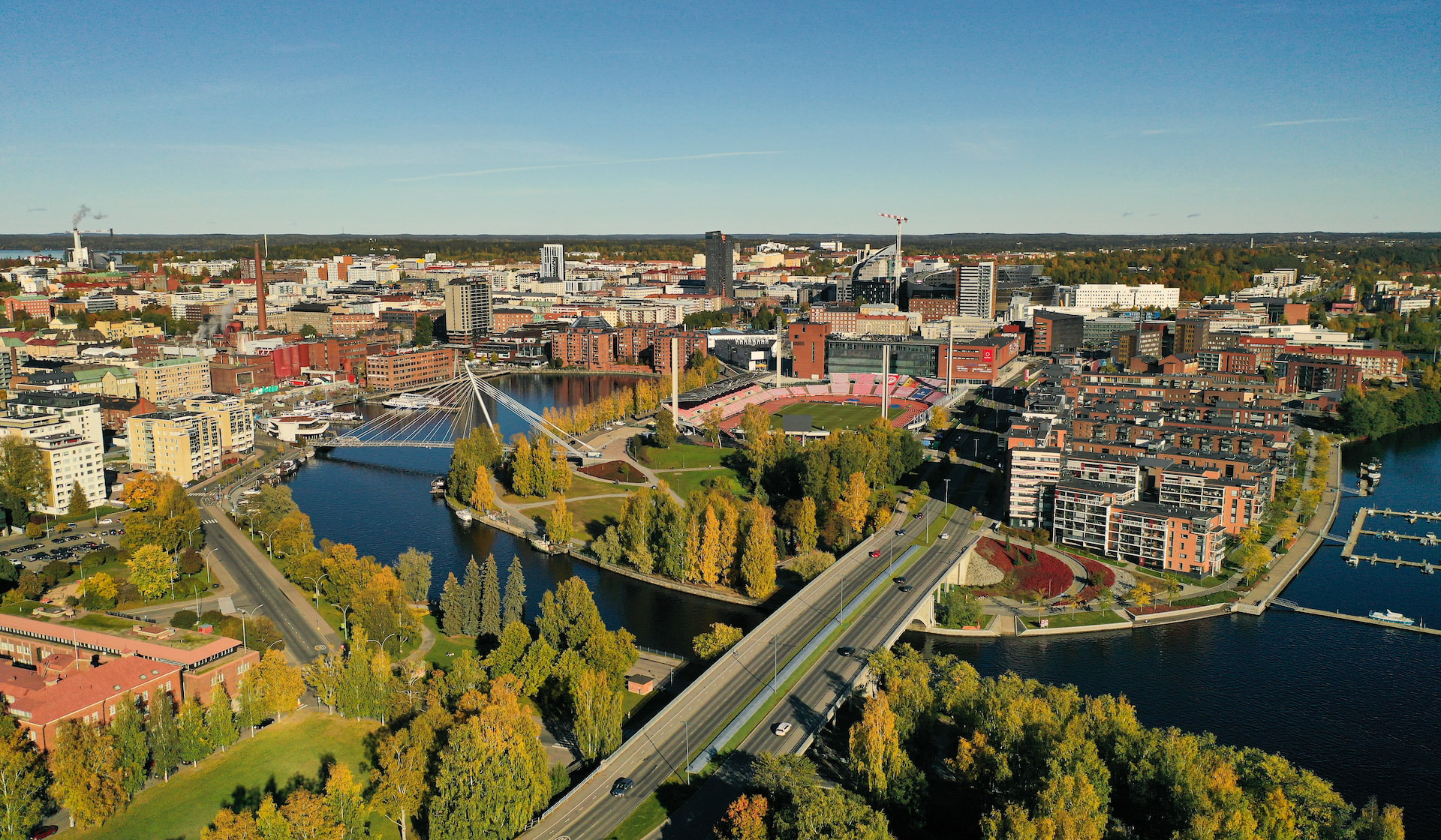 Tampereen asukaspysäköinnissä hurjia alennuksia – Autojen jakaminen kannattaa!