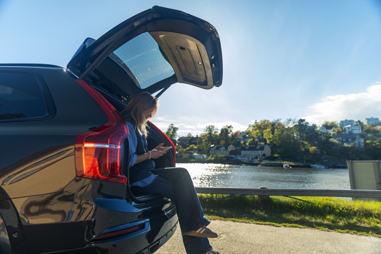 Woman sitting in car Stochkolm